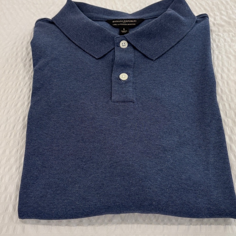 Banana Republic mens Dark Blue Polo Shirt in great condition